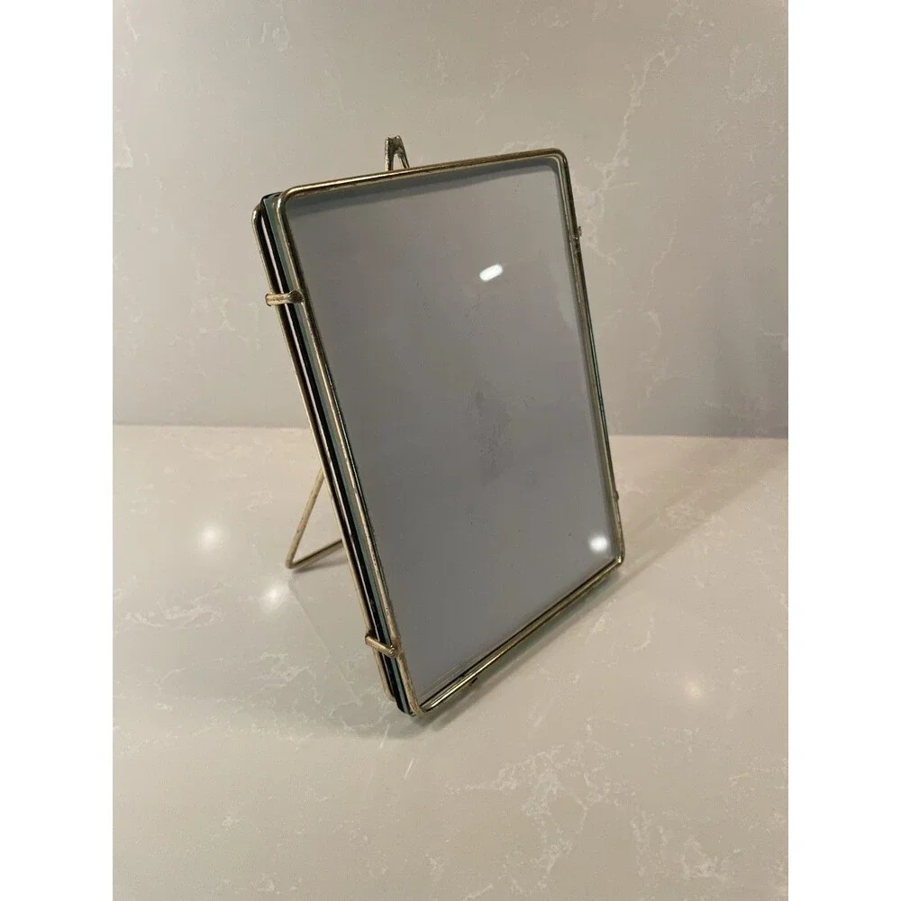 Brewster Home Fashions 5x7 Floating MCM Style Picture Frame in Gold